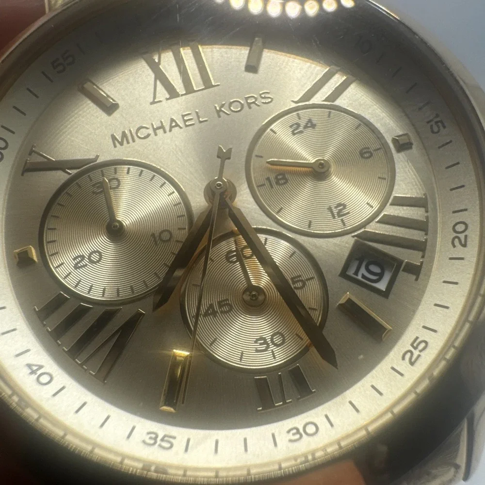 Michael Kors Runway MK5777 Men's Stainless Steel Analog Dial Quartz Watch RQ50‎